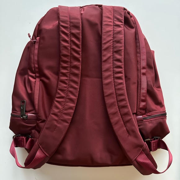 Lululemon City Adventurer Backpack 20L - Picture 5 of 14